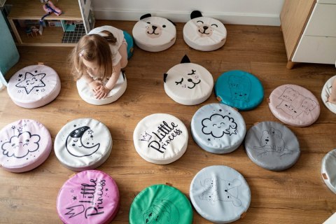 Poduszki białe ekoskóra NAPISY 1 szt. 6 cm AKSON - Miś - Be Happy