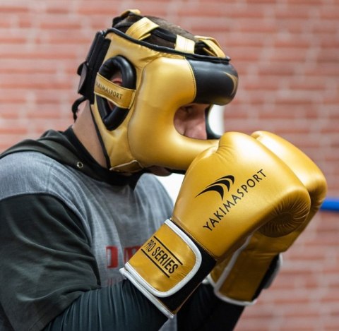 Kask z osłoną nosa PRO