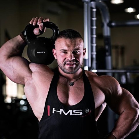 HMS KNV04 BLACK KETTLEBELL ŻELIWNY POKRYTY WINYLEM HMS