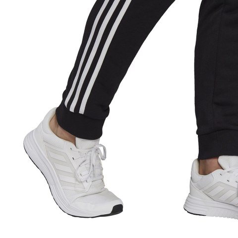 Adidas Spodnie męskie adidas Essentials Tapered Cuff 3 Stripes czarne GK8831