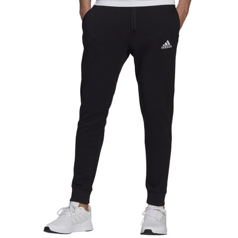 Adidas Spodnie męskie adidas Essentials Tapered Cuff Pants czarne GK9268