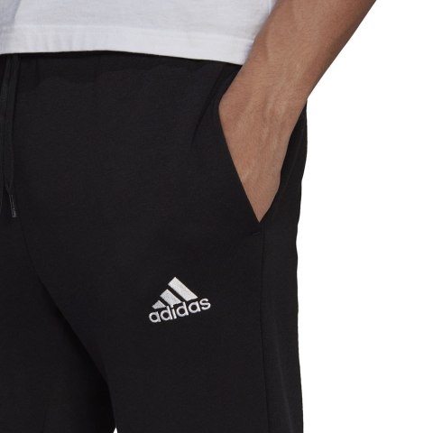 Adidas Spodnie męskie adidas Essentials Tapered Cuff Pants czarne GK9268