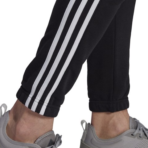 Adidas Spodnie męskie adidas Essentials Tapered Elasticcuff 3 Stripes Pant czarne GK8829