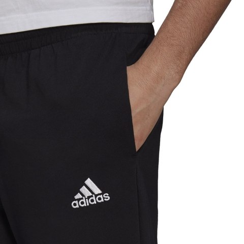 Adidas Spodnie męskie adidas Essentials Tapered Open Hem Pants czarne GK9222