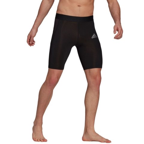 Adidas teamwear Spodenki męskie adidas Techfit Short Tight czarne GU7311