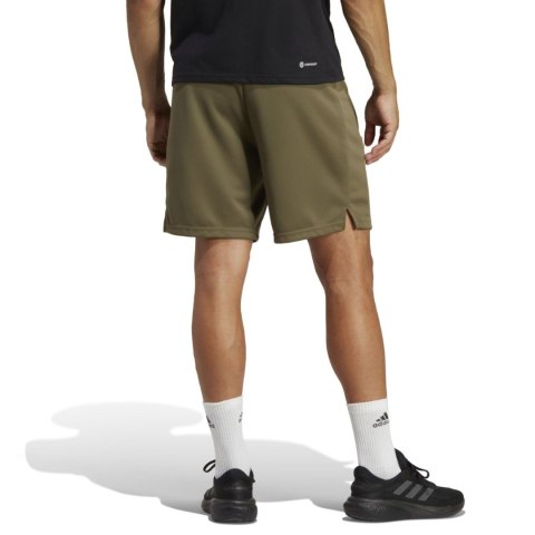 Adidas Spodenki męskie adidas Train Essentials All Set Training oliwkowe IB8163
