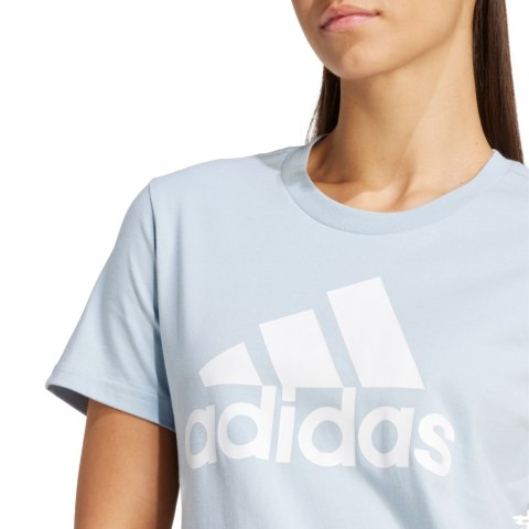 Adidas Koszulka damska adidas Loungewear Essentials Logo Tee jasnoniebieska IR5408