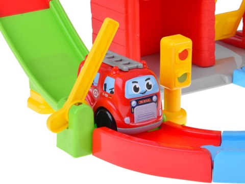 Zestaw Garaż samochodowy ze zjazdem STRAŻ POŻARNA + auto strażackie ZA5691